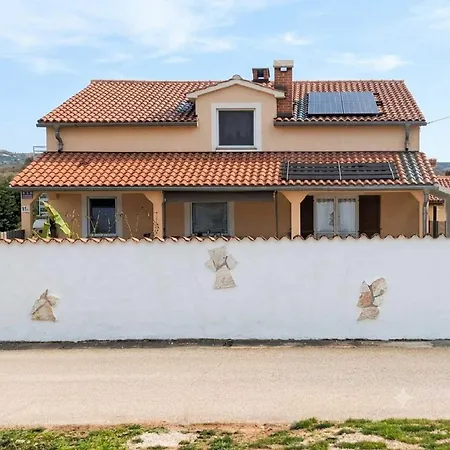 Villa Ana